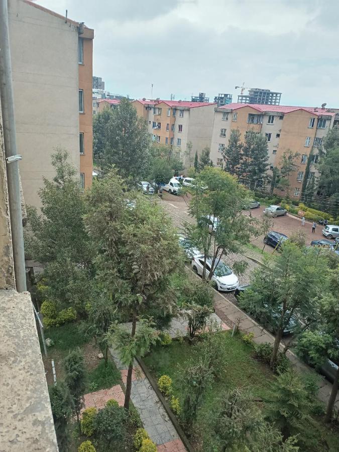 Fully Furnished Condo In The Center Of Addis Abeba Buitenkant foto